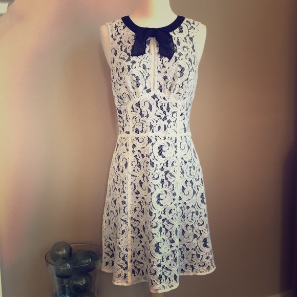 NWOT Victoria’s Secret Lace Dress 👗 - Picture 2 of 8